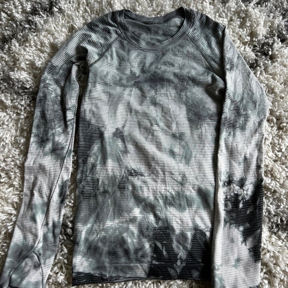 Lululemon Swiftly Tech Long Sleeve 2.0 *MultiDye Shibori Stripe Graphite Grey - Picture 1 of 4